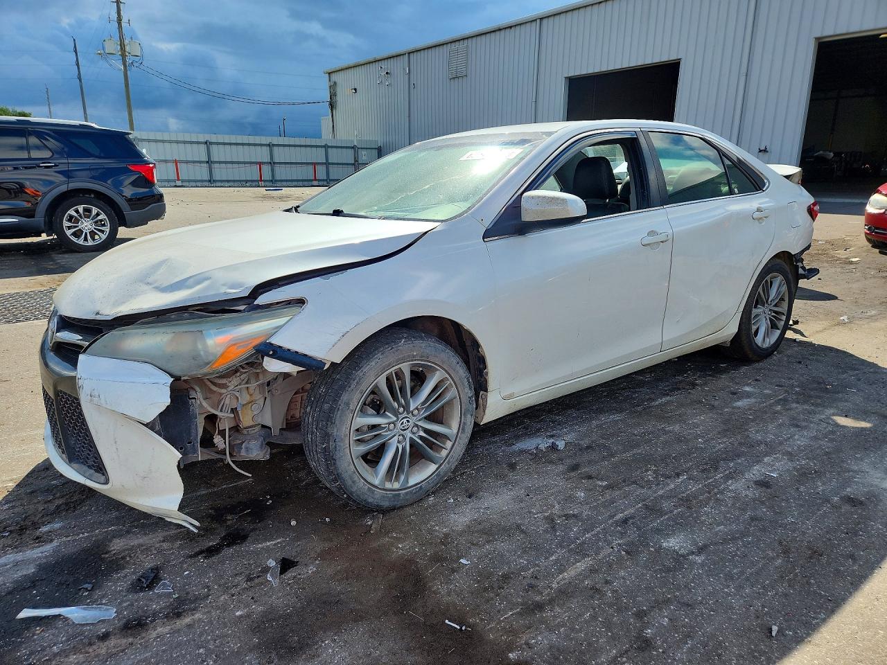 2015 TOYOTA CAMRY SE | 4T1BF1FK5FU085789 | UPCARS