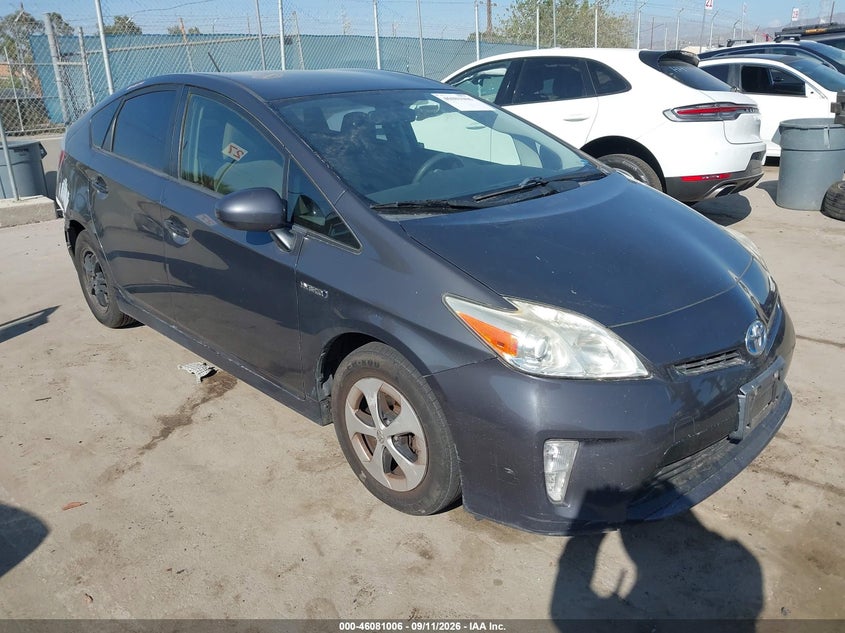 2014 TOYOTA PRIUS TWO | JTDKN3DU4E0391203 | UPCARS