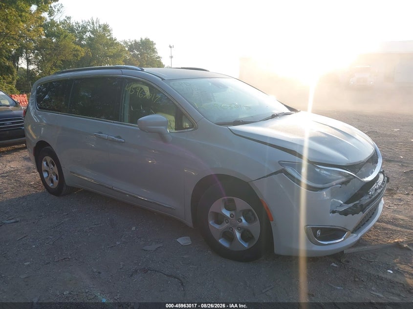 2017 CHRYSLER PACIFICA TOURING-L PLUS | 2C4RC1EG6HR752555 | UPCARS