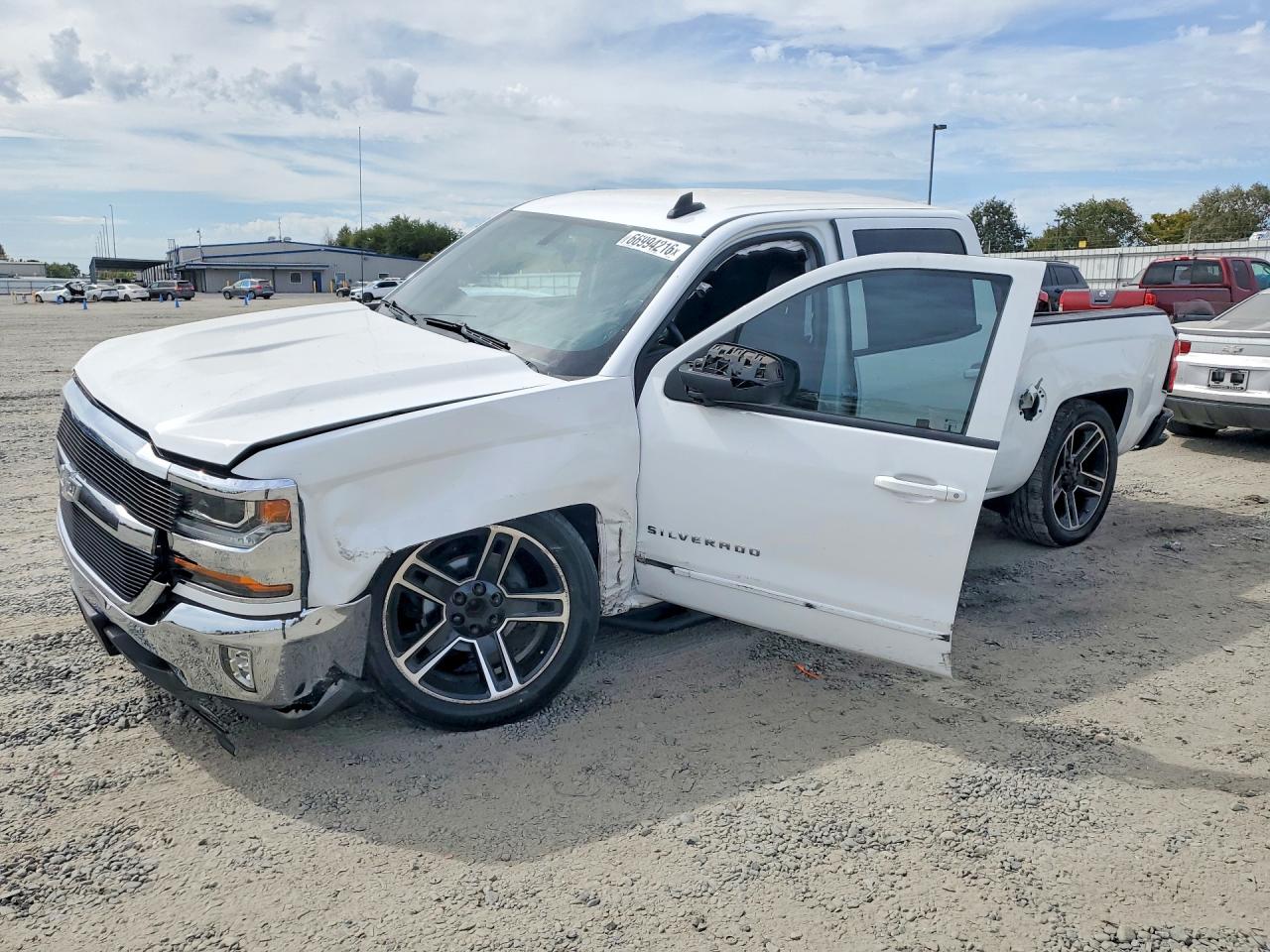 2018 CHEVROLET SILVERADO C1500 LT | 3GCPCREC1JG344043 | UPCARS