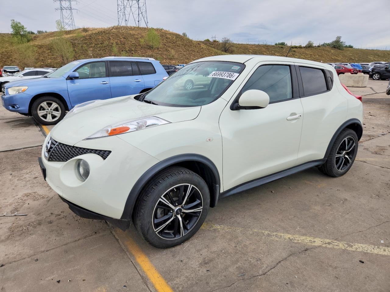 2011 NISSAN JUKE S | JN8AF5MV0BT016243 | UPCARS