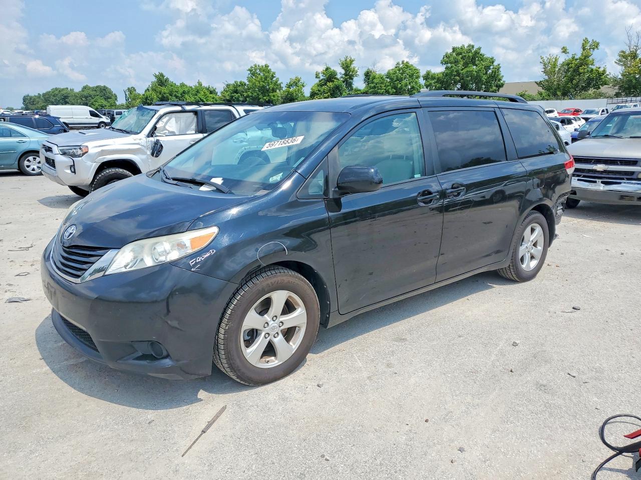 2011 TOYOTA SIENNA LE | 5TDKK3DC8BS141651 | UPCARS