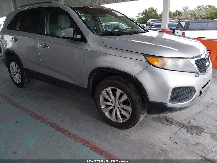 2011 KIA SORENTO LX | 5XYKTDA28BG060144 | UPCARS