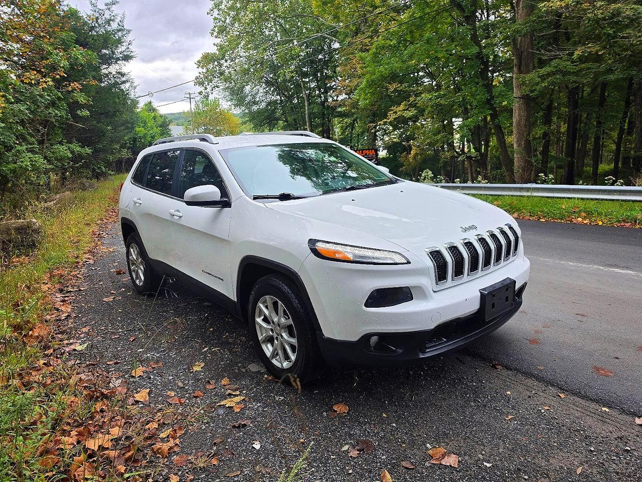 2015 JEEP CHEROKEE LATITUDE | 1C4PJMCS5FW588855 | UPCARS