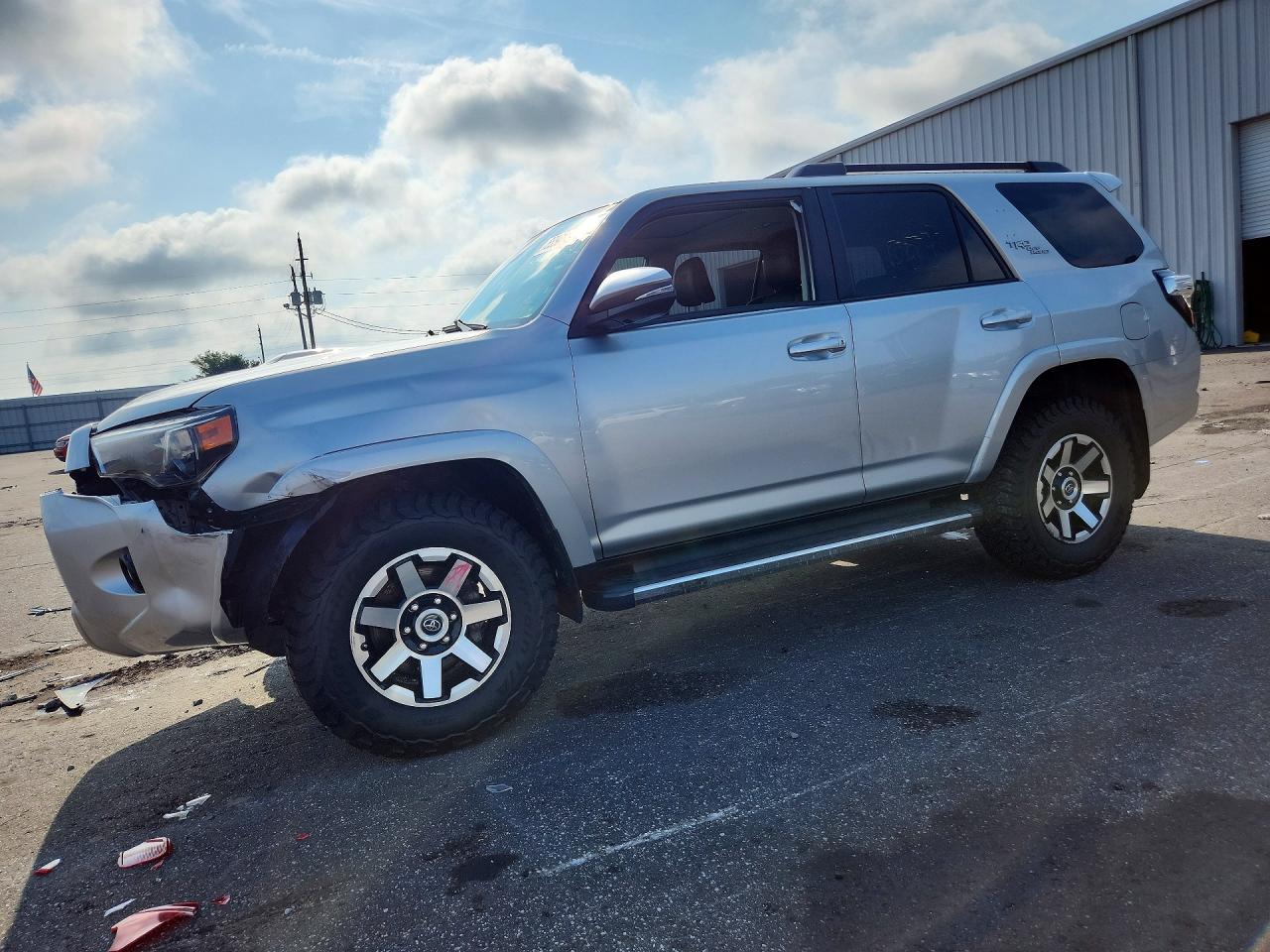 2021 TOYOTA 4RUNNER TRD OFF-ROAD PREMIUM | JTERU5JR2M5857544 | UPCARS