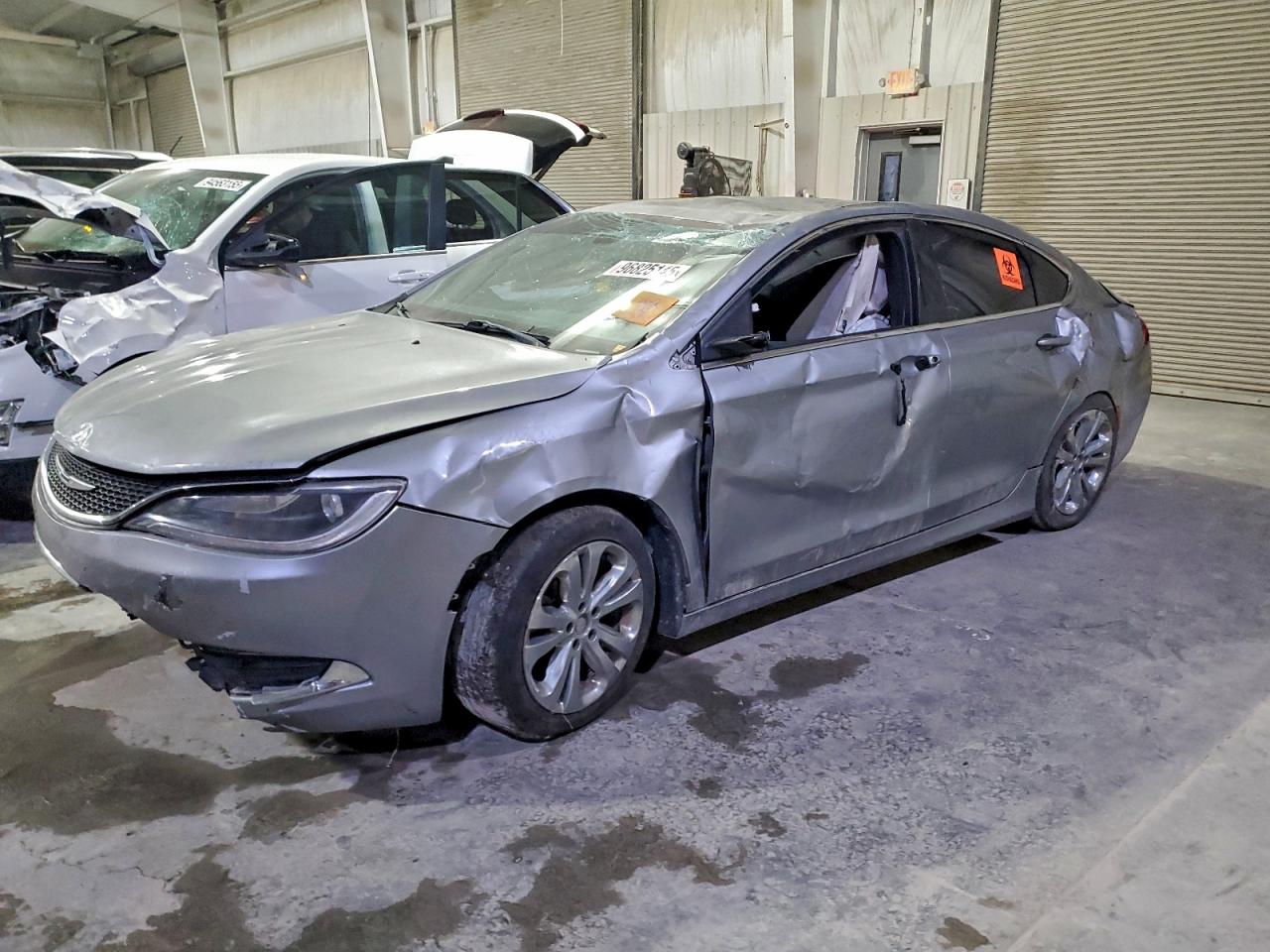 2015 CHRYSLER 200 LIMITED | 1C3CCCABXFN590228 | UPCARS