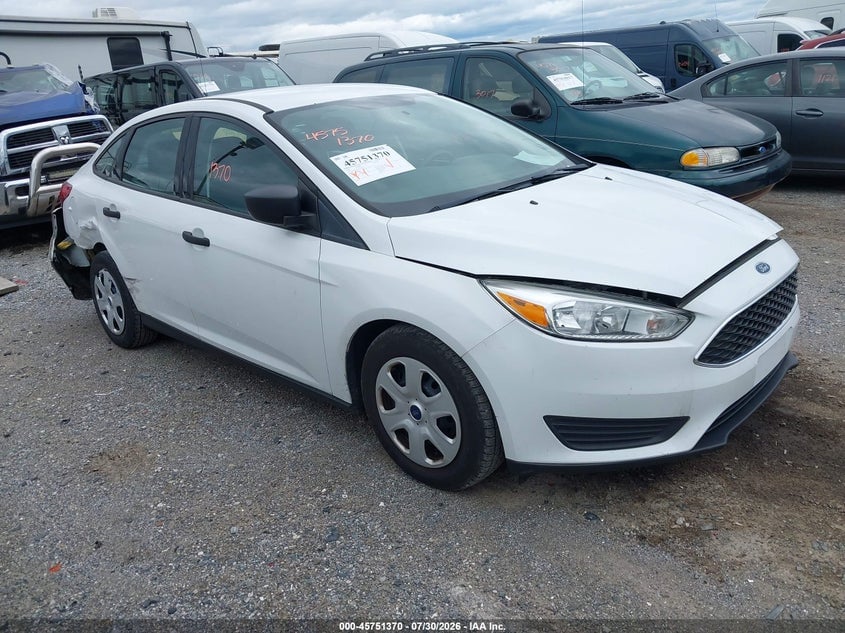 2018 FORD FOCU S | 1FADP3E2XJL274689 | UPCARS