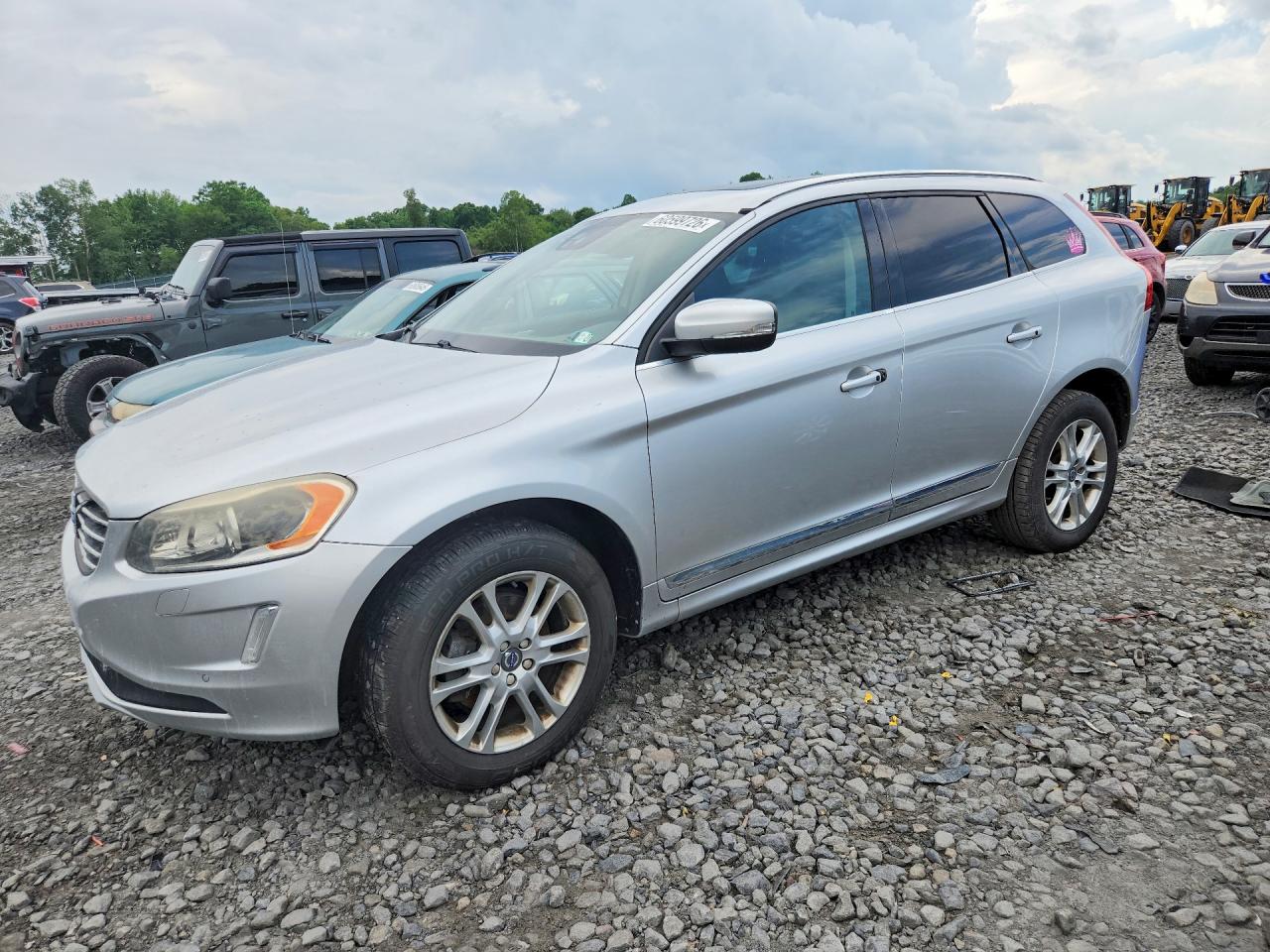 2016 VOLVO XC60 T5 PLATINUM | YV4612RM5G2800961 | UPCARS