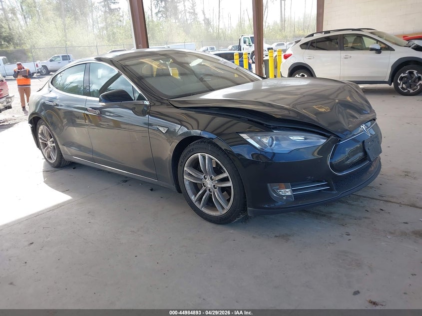 2013 TESLA MODEL S PERFORMANCE | 5YJSA1DP1DFP04590 | UPCARS