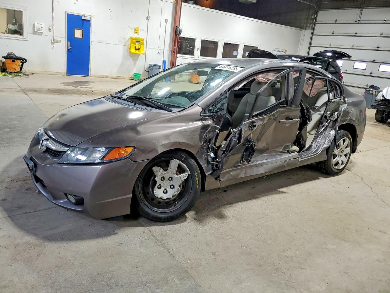 2009 HONDA CIVIC LX | 19XFA16589E002681 | UPCARS