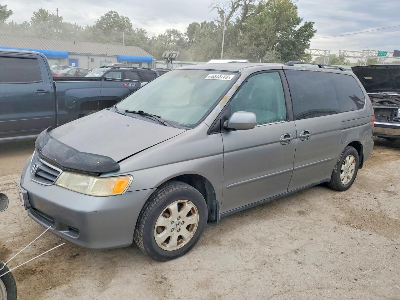 2002 HONDA ODYSSEY EX | 5FNRL18602B027586 | UPCARS