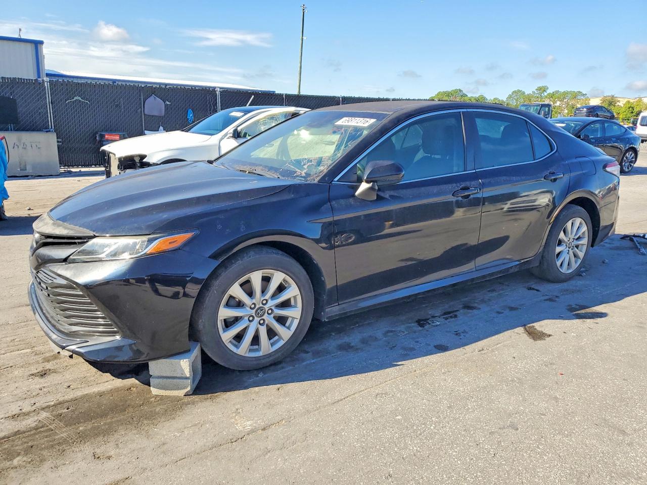 2018 TOYOTA CAMRY LE | 4T1B11HK0JU068080 | UPCARS