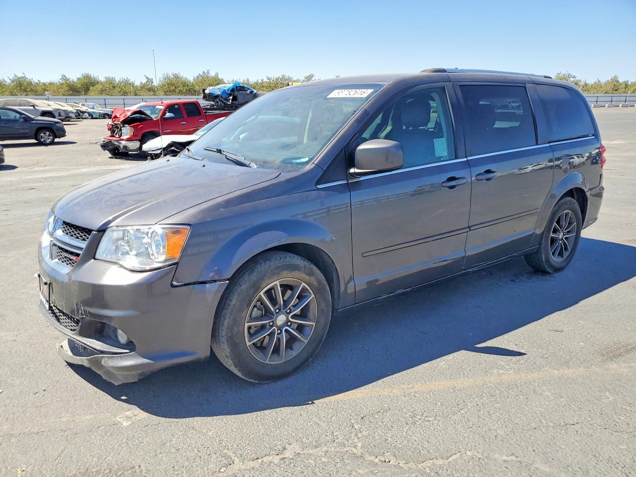 2017 DODGE CARAVAN SXT | 2C4RDGCG8HR824908 | UPCARS