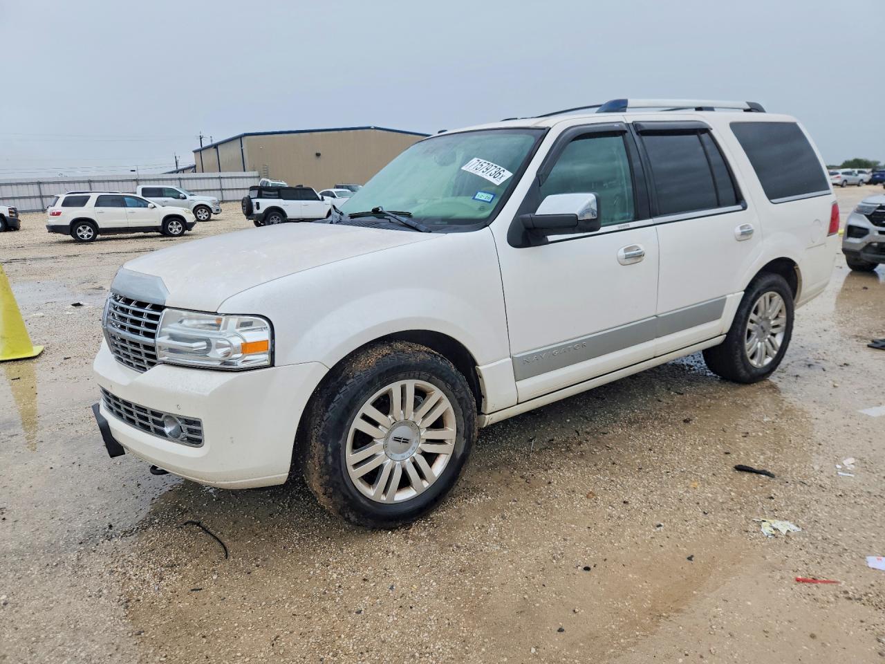 2012 LINCOLN NAVIGATOR | 5LMJJ2J53CEL06813 | UPCARS