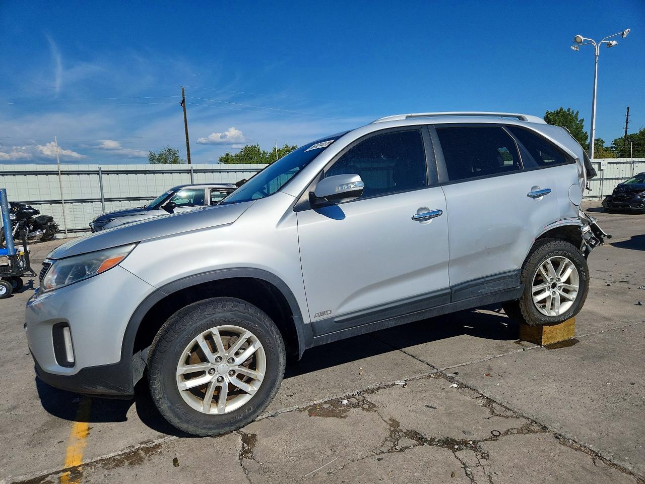 2014 KIA SORENTO LX | 5XYKTDA61EG515942 | UPCARS