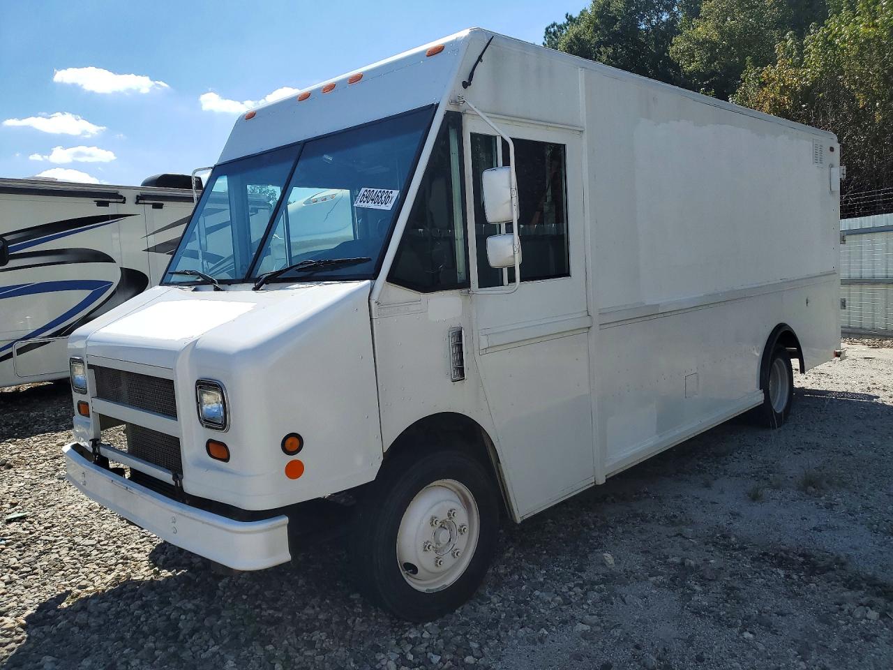 2002 FREIGHTLINER ALL OTHER DELIVERY TRUCK | 4UZAANBW92CK26471 | UPCARS