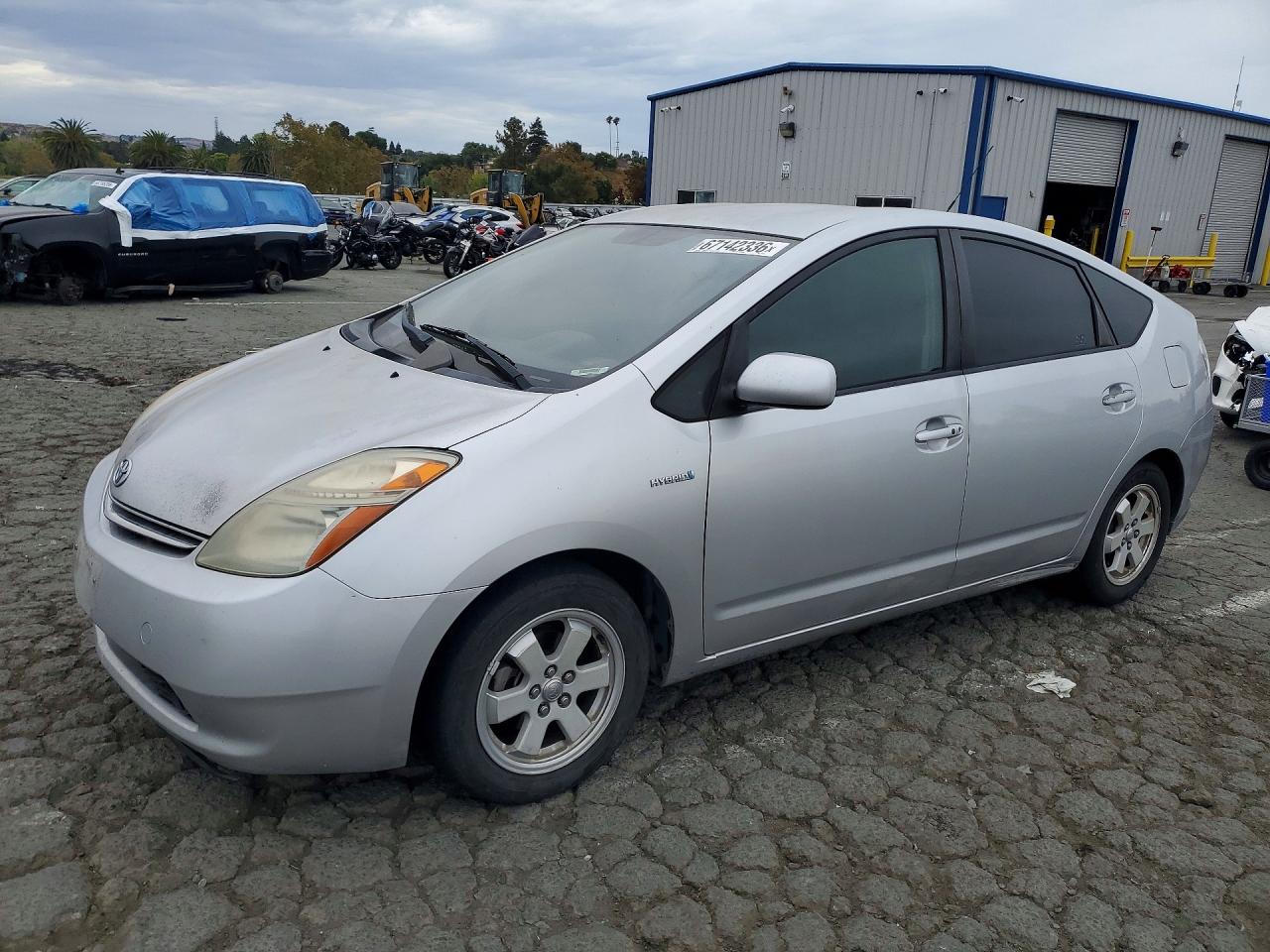 2008 TOYOTA PRIUS BASE | JTDKB20U483323088 | UPCARS