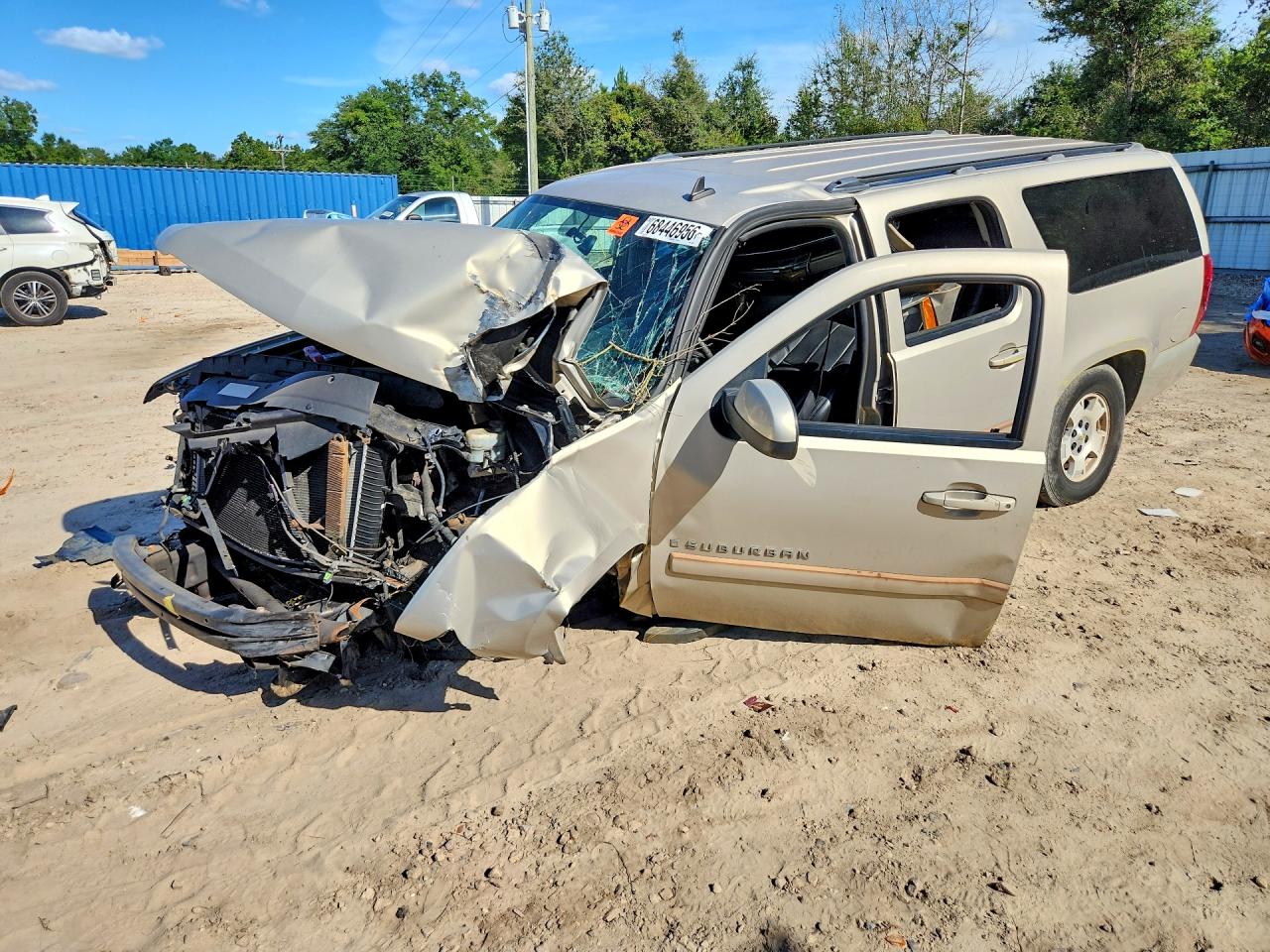 2007 CHEVROLET SUBURBAN C1500 | 1GNFC16057J326077 | UPCARS