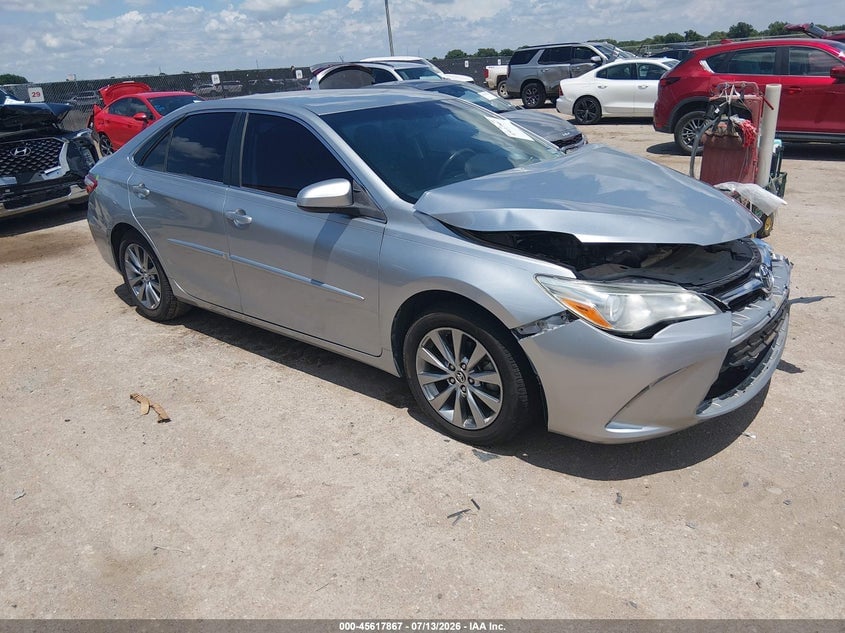 2015 TOYOTA CAMRY XLE | 4T4BF1FK4FR451585 | UPCARS