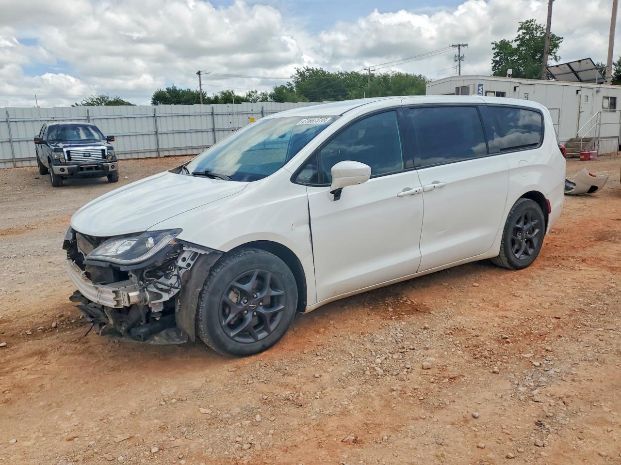 2019 CHRYSLER PACIFICA TOURING PLUS | 2C4RC1FGXKR702733 | UPCARS