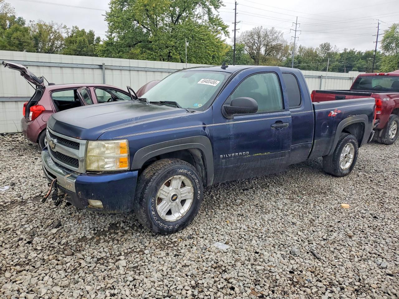 2011 CHEVROLET SILVERADO K1500 LT | 1GCRKSE37BZ164733 | UPCARS