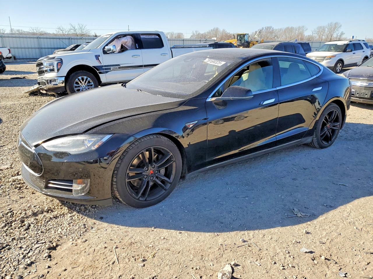 2015 TESLA MODEL S | 5YJSA1E25FF116343 | UPCARS