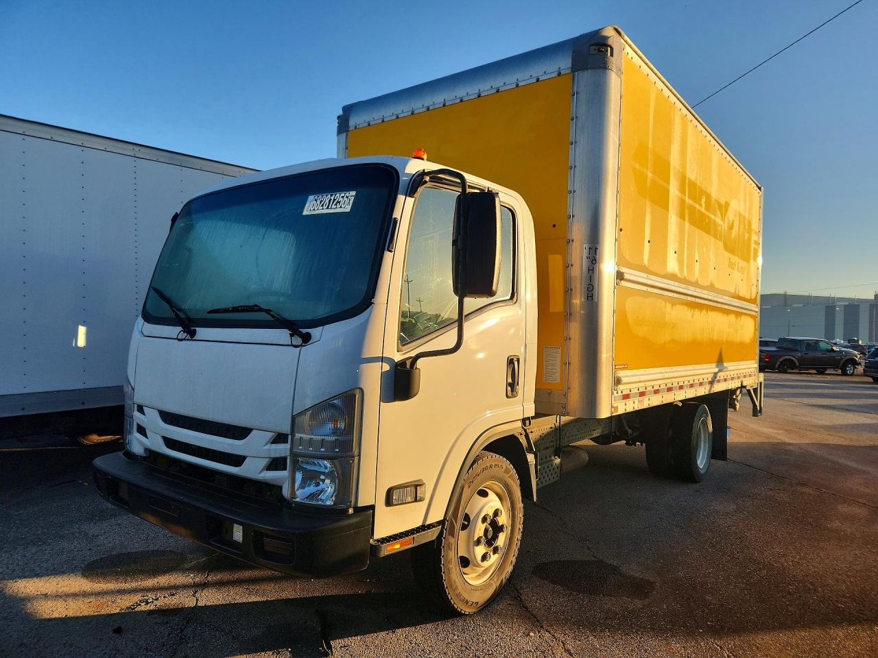 2018 ISUZU NPR | 54DC4W1B5JS803523 | UPCARS