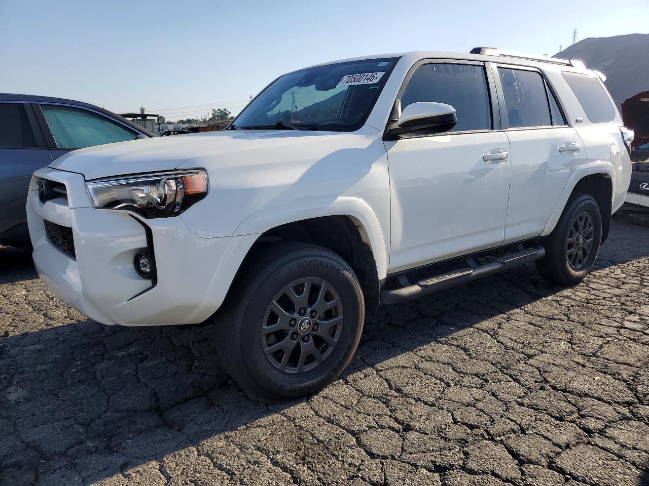 2022 TOYOTA 4RUNNER SR5 | JTEMU5JR3N6009467 | UPCARS