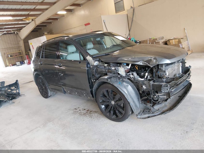 2021 VOLKSWAGEN TIGUAN 2.0T SE/2.0T SE R-LINE BLACK/2.0T SEL | 3VV3B7AX0MM135236 | UPCARS