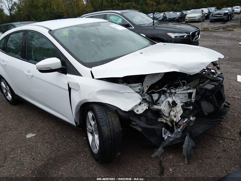 2014 FORD FOCU SE | 1FADP3K28EL302371 | UPCARS
