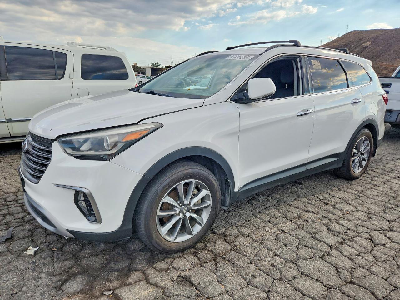 2018 HYUNDAI SANTA FE SE | KM8SN4HFXJU290148 | UPCARS