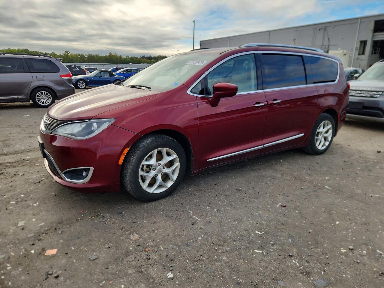 2018 CHRYSLER PACIFICA TOURING L | 2C4RC1BG0JR127207 | UPCARS