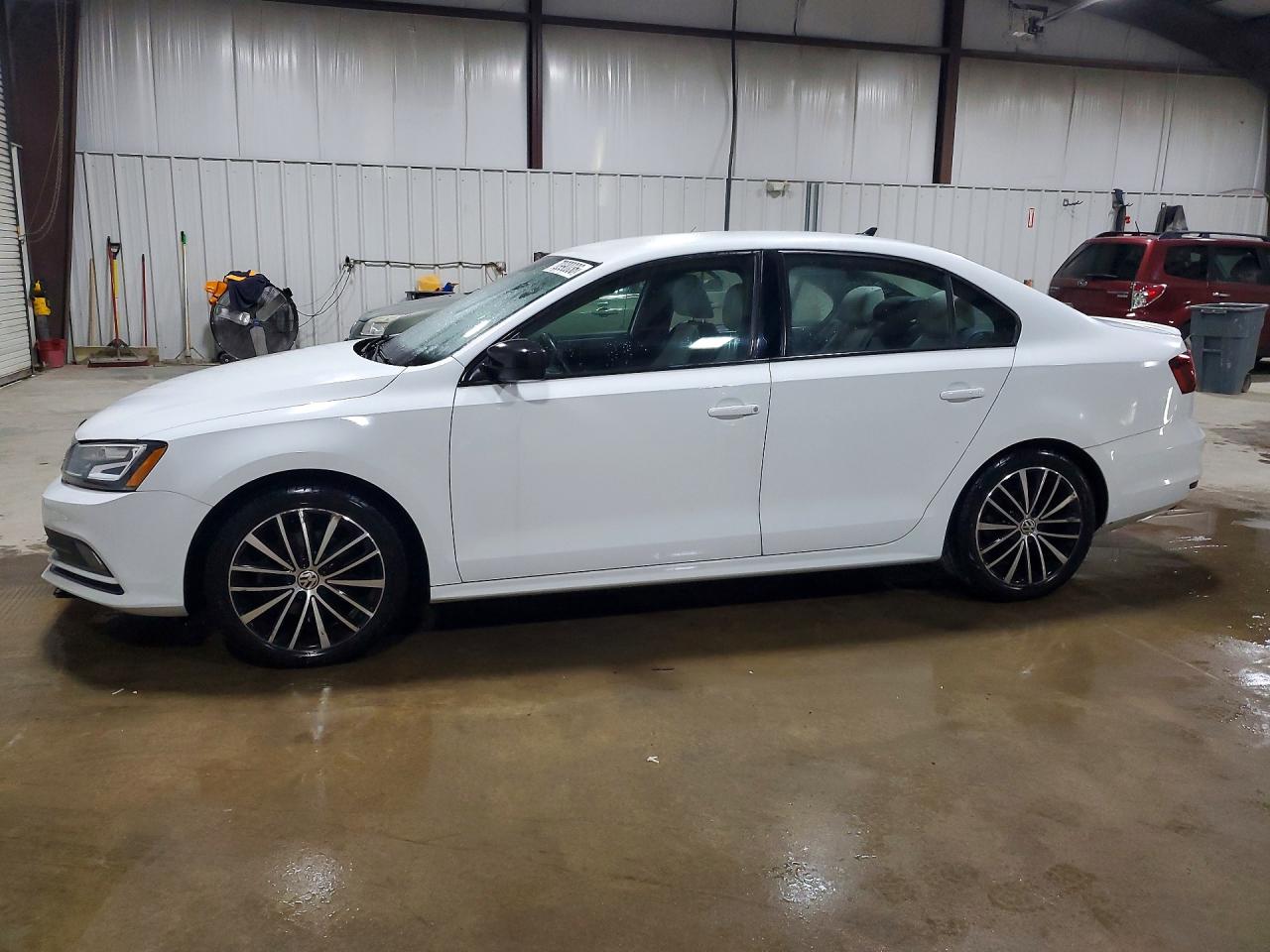 2017 VOLKSWAGEN JETTA SPORT | 3VWD17AJ4HM394395 | UPCARS