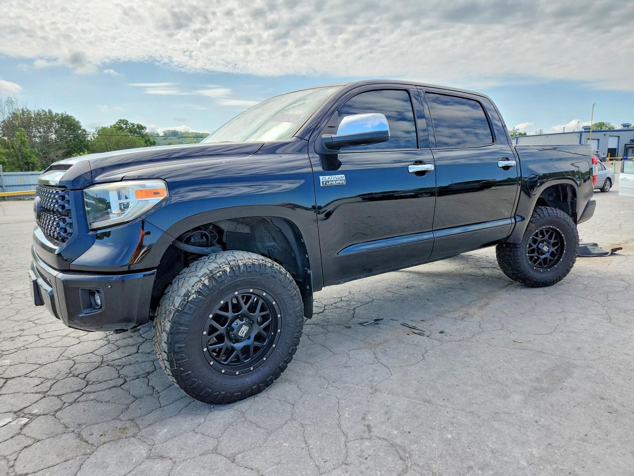 2019 TOYOTA TUNDRA PLATINUM | 5TFAY5F18KX828642 | UPCARS