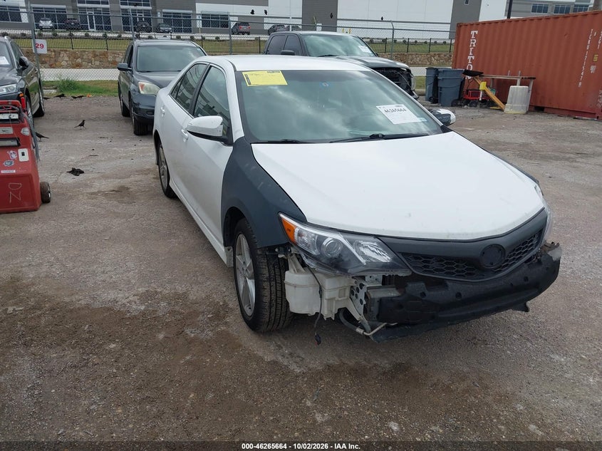 2014 TOYOTA CAMRY SE | 4T1BF1FK5EU785259 | UPCARS
