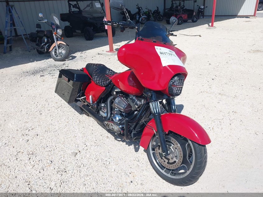 2011 HARLEY-DAVIDSON FLHX | 1HD1KBM16BB661406 | UPCARS