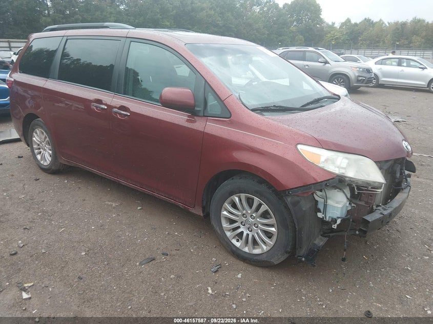 2016 TOYOTA SIENNA XLE 8 PASSENGER | 5TDYK3DC9GS715059 | UPCARS