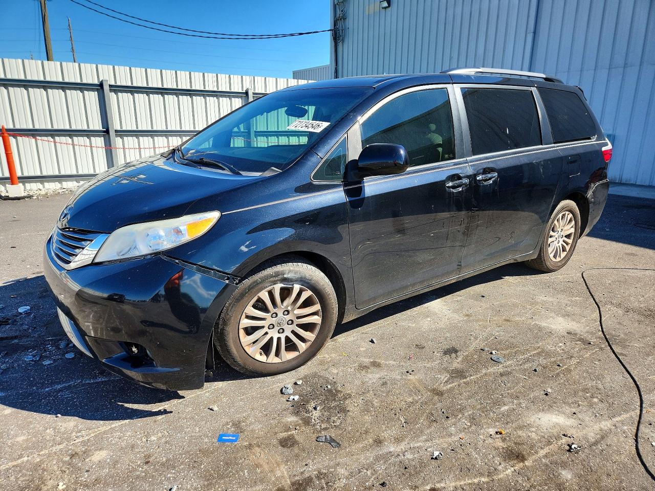 2016 TOYOTA SIENNA XLE PREMIUM 8-PASSENGER | 5TDYK3DC2GS733905 | UPCARS