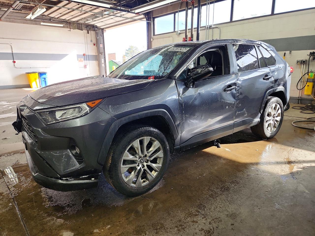 2021 TOYOTA RAV4 XLE PREMIUM | 2T3A1RFV9MC182034 | UPCARS