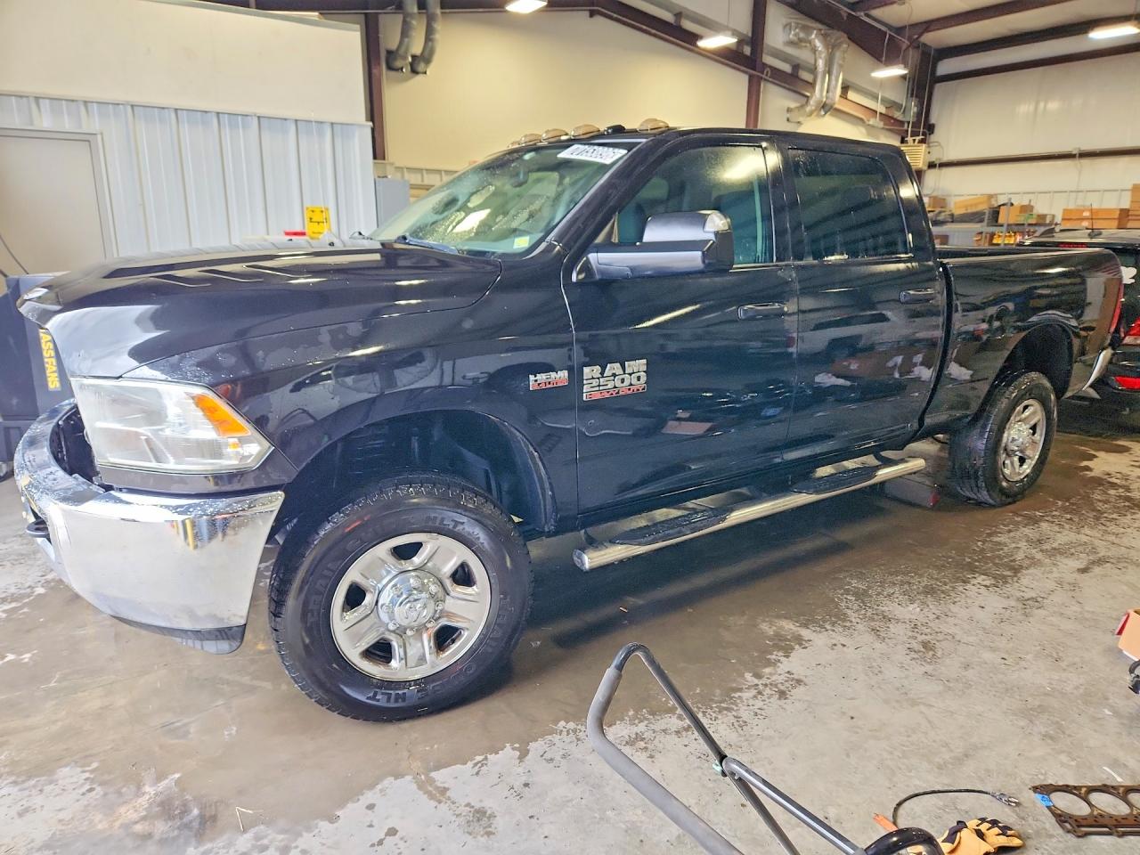 2015 RAM 2500 ST | 3C6UR5CJ2FG682156 | UPCARS