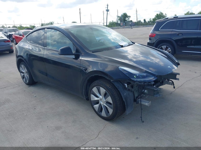 2024 TESLA MODEL Y LONG RANGE DUAL MOTOR ALL-WHEEL DRIVE | 7SAYGDEE1RA253823 | UPCARS