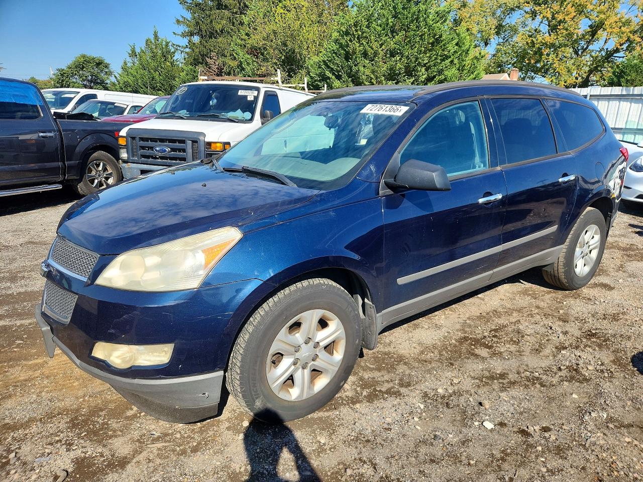 2011 CHEVROLET TRAVERSE LS | 1GNKRFED1BJ402904 | UPCARS