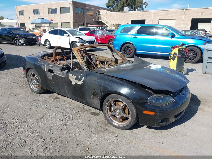 2003 MAZDA MX-5 MIATA CLOTH/LS/SE/SHINSEN | JM1NB353X30301285 | UPCARS