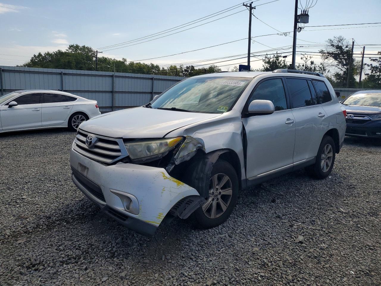 2013 TOYOTA HIGHLANDER PLUS | 5TDBK3EHXDS212121 | UPCARS