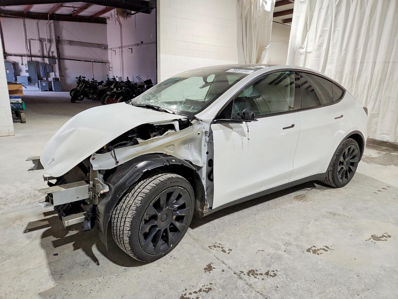 2022 TESLA MODEL Y | 7SAYGAEE1NF518882 | UPCARS