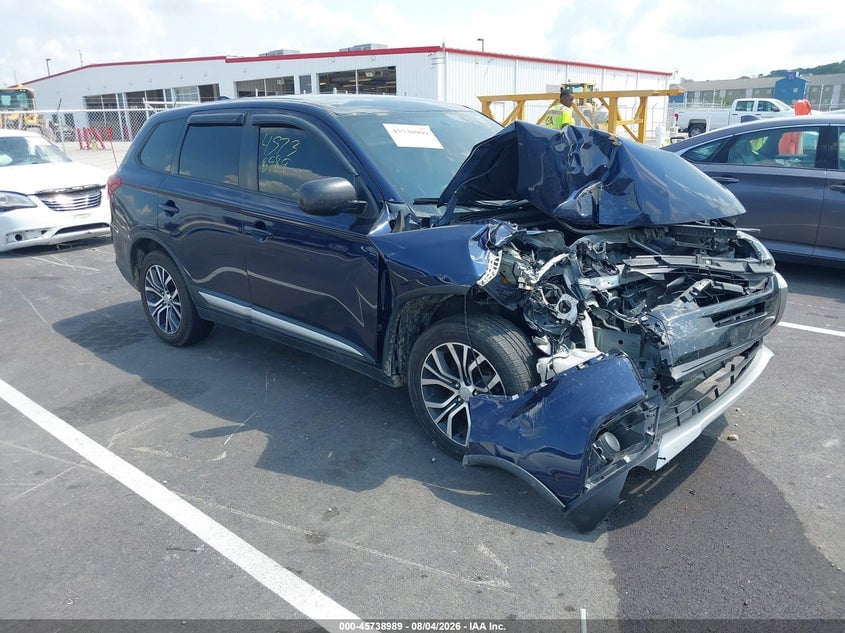 2018 MITSUBISHI OUTLANDER ES | JA4AD2A36JZ052396 | UPCARS