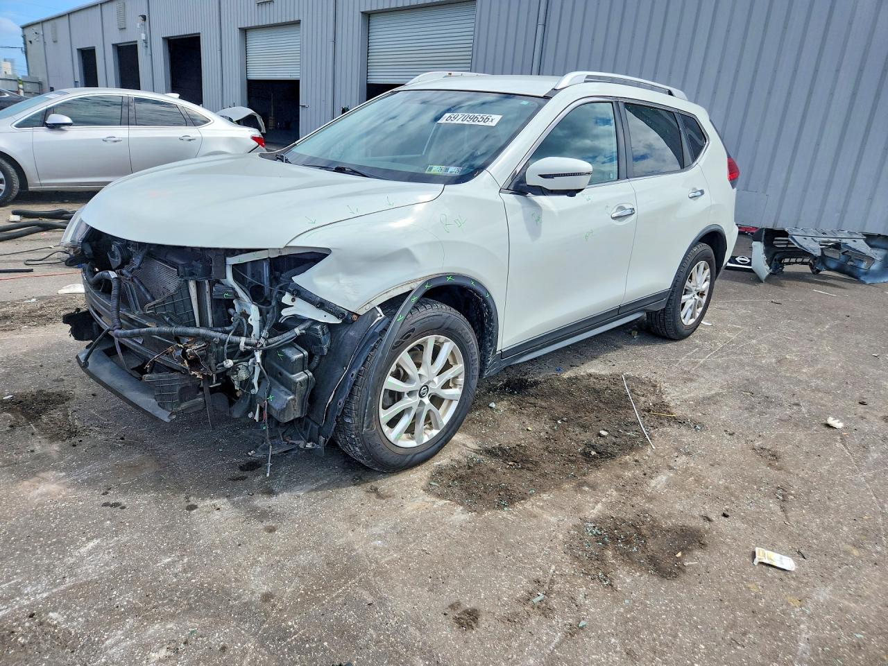 2017 NISSAN ROGUE SV | KNMAT2MV7HP532068 | UPCARS