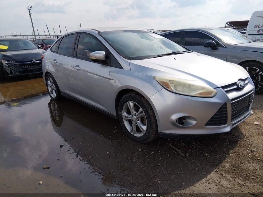 2013 FORD FOCU SE | 1FADP3F27DL233830 | UPCARS