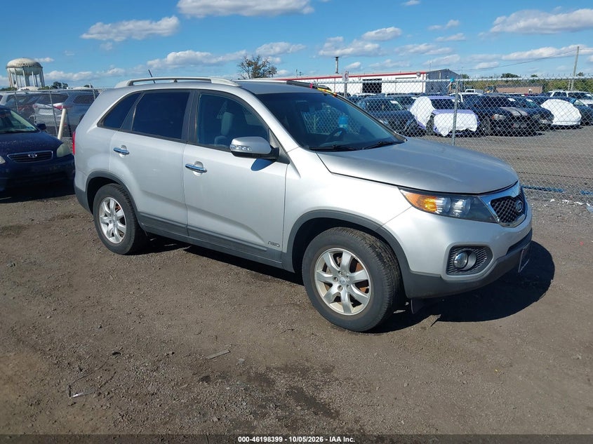 2012 KIA SORENTO LX | 5XYKTCA60CG302939 | UPCARS