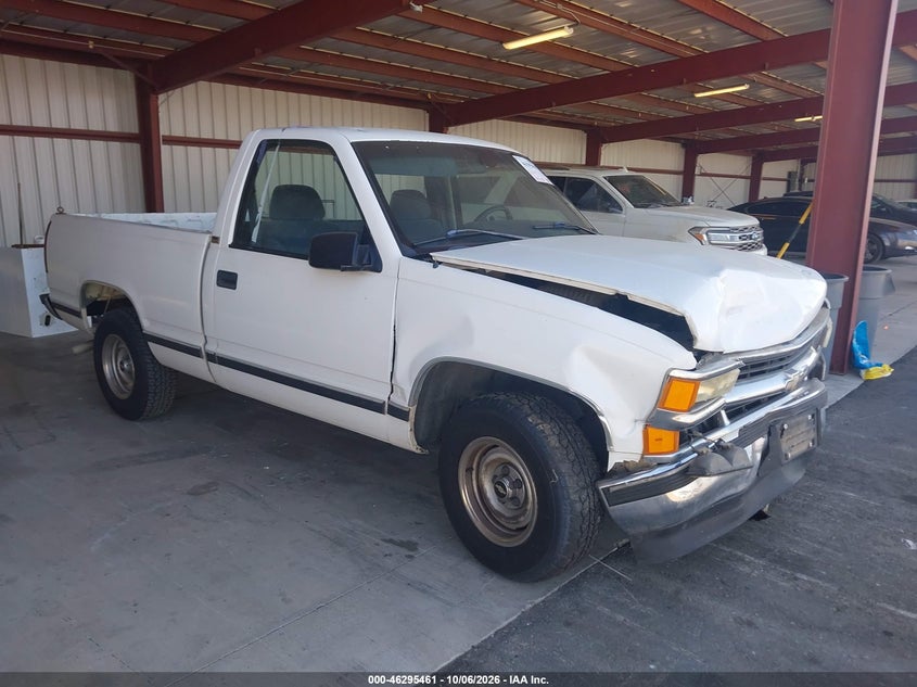 1996 CHEVROLET GMT-400 C1500 | 1GCEC14M3TZ129432 | UPCARS